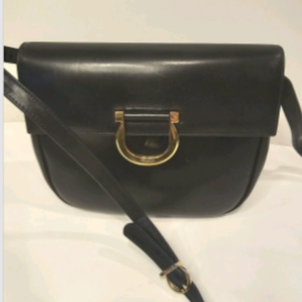 Vintage Salvatore Ferragamo Black Leather Crossbody Bag Gancini Clasp Italy